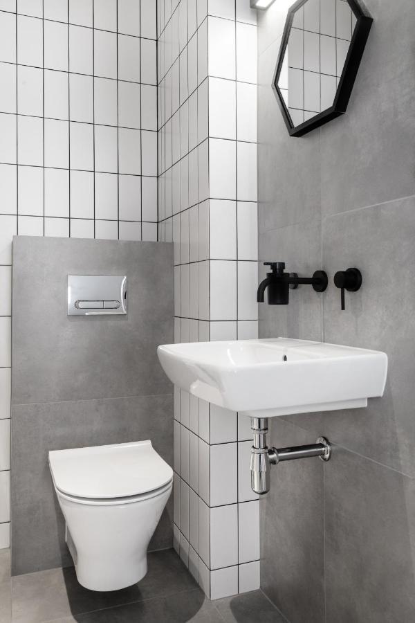 Househost Apartament: Ul. Miodowa 42/42B Cracóvia Exterior foto